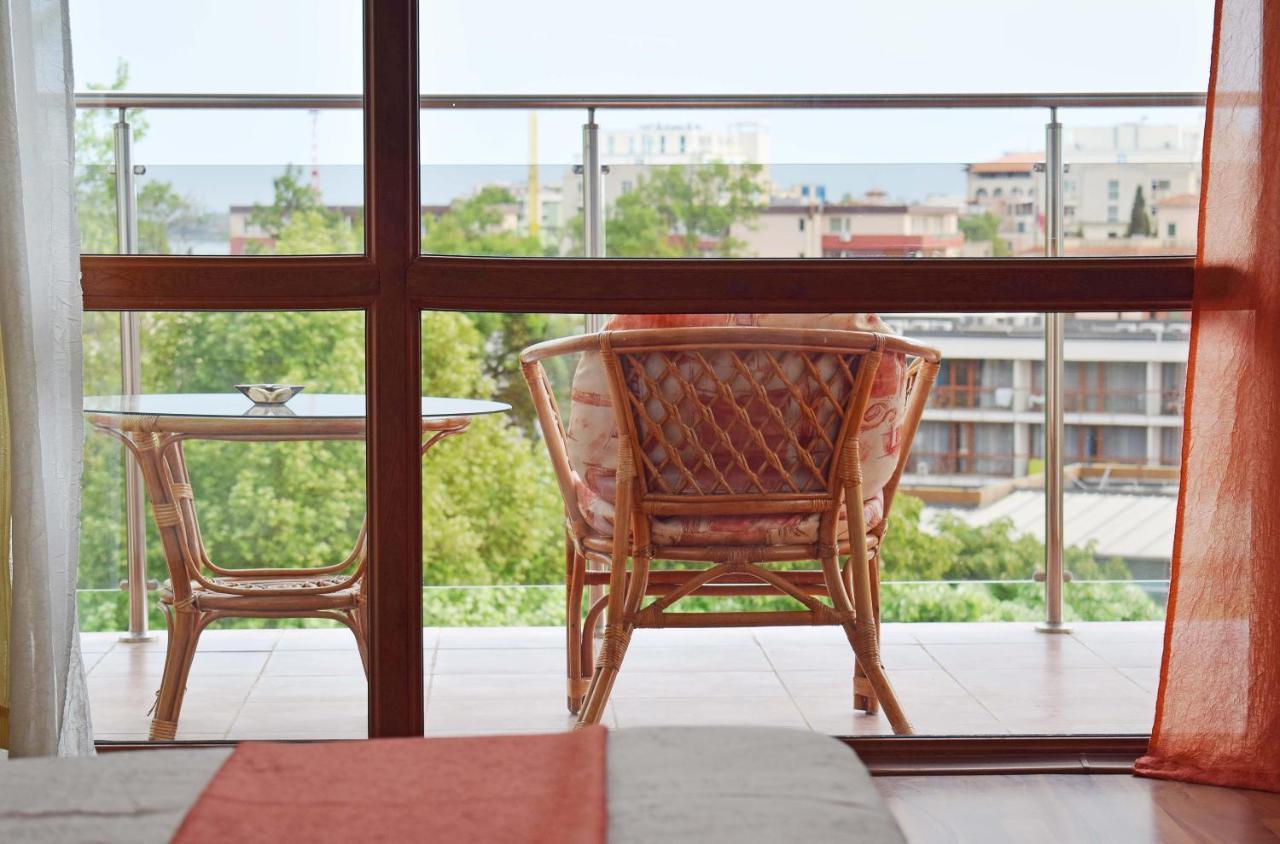 Jupiter Hotel Slantchev Briag Extérieur photo